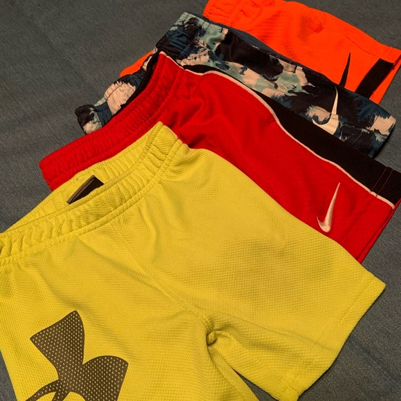 2t Nike/Under Armour shorts lot - Picture 1 of 5